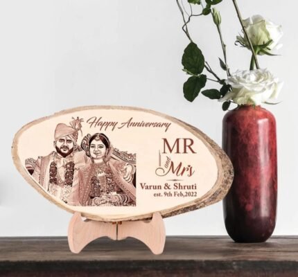 Personalized Natural wooden frame ovel shape slice